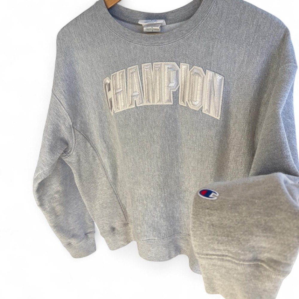 Champion Reverse Weave Spellout embroidered Heavyweight Pullover Gray sweatshirt